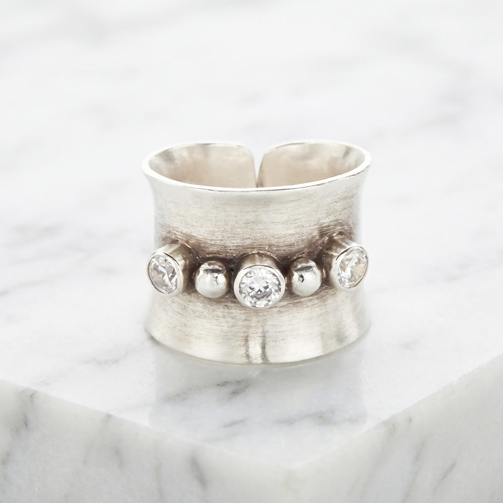 Trio Ring