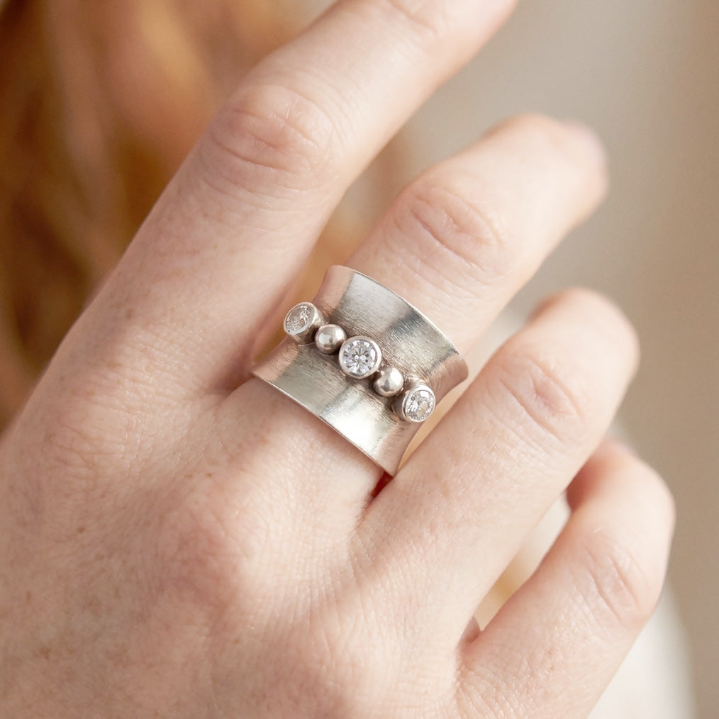Trio Ring