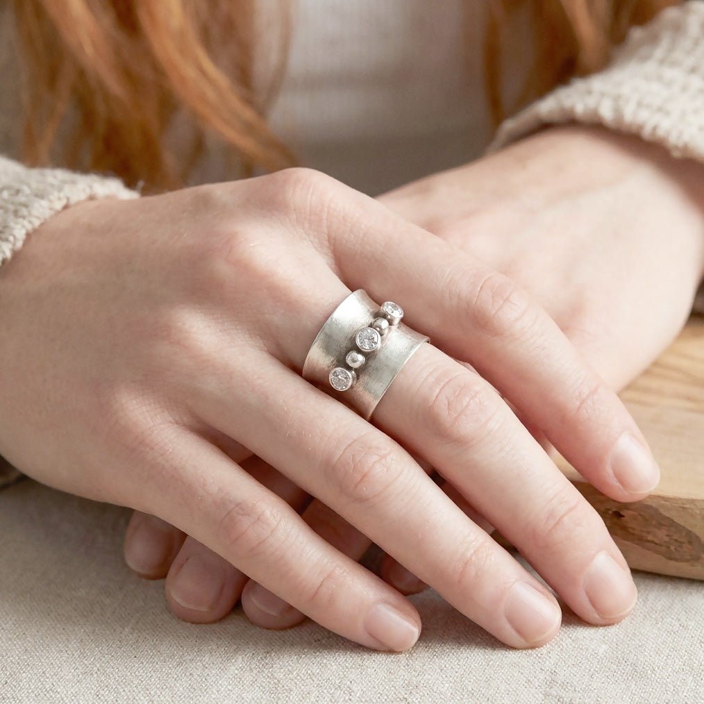 Trio Ring