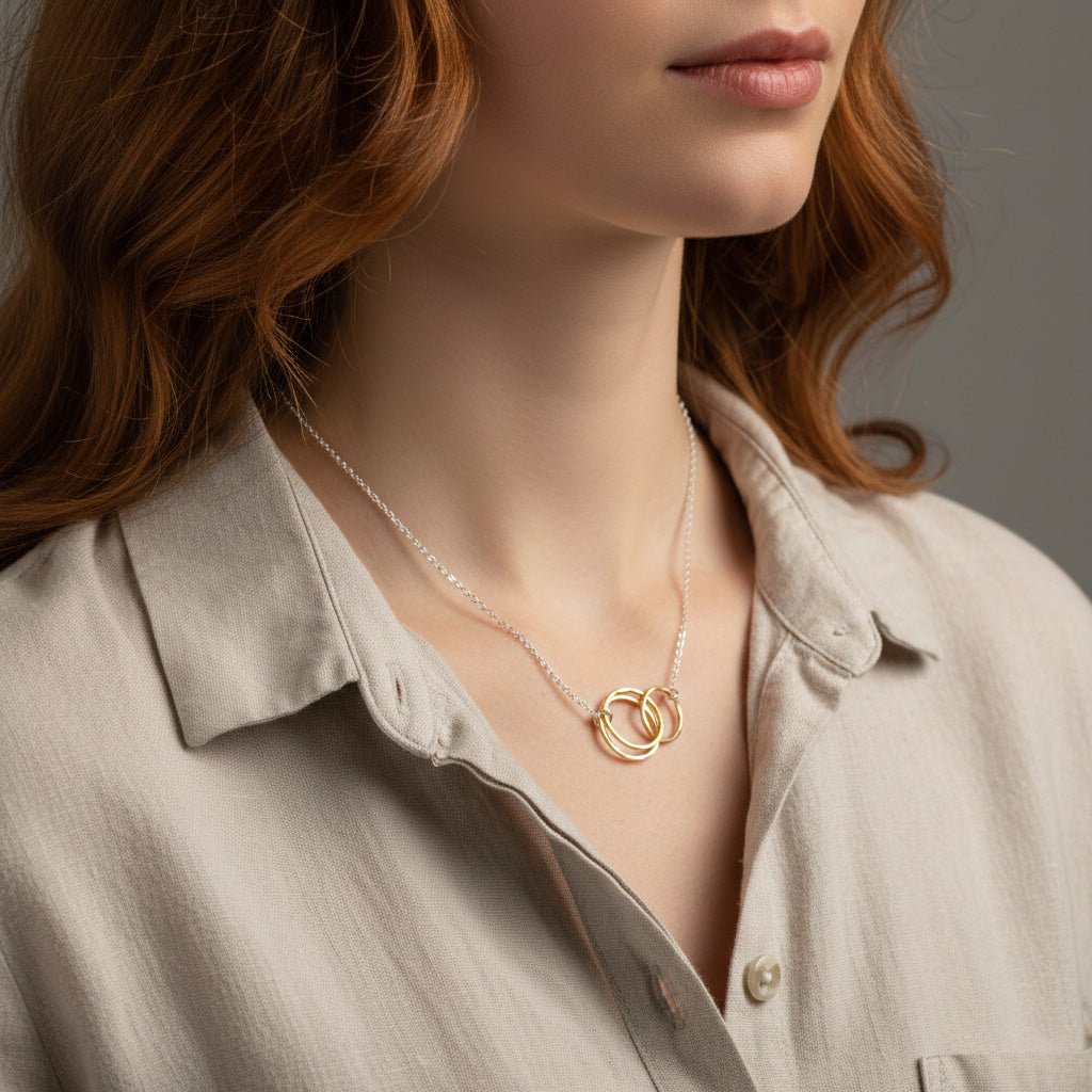 Everlinked Hammered Gold Necklace - Necklaces