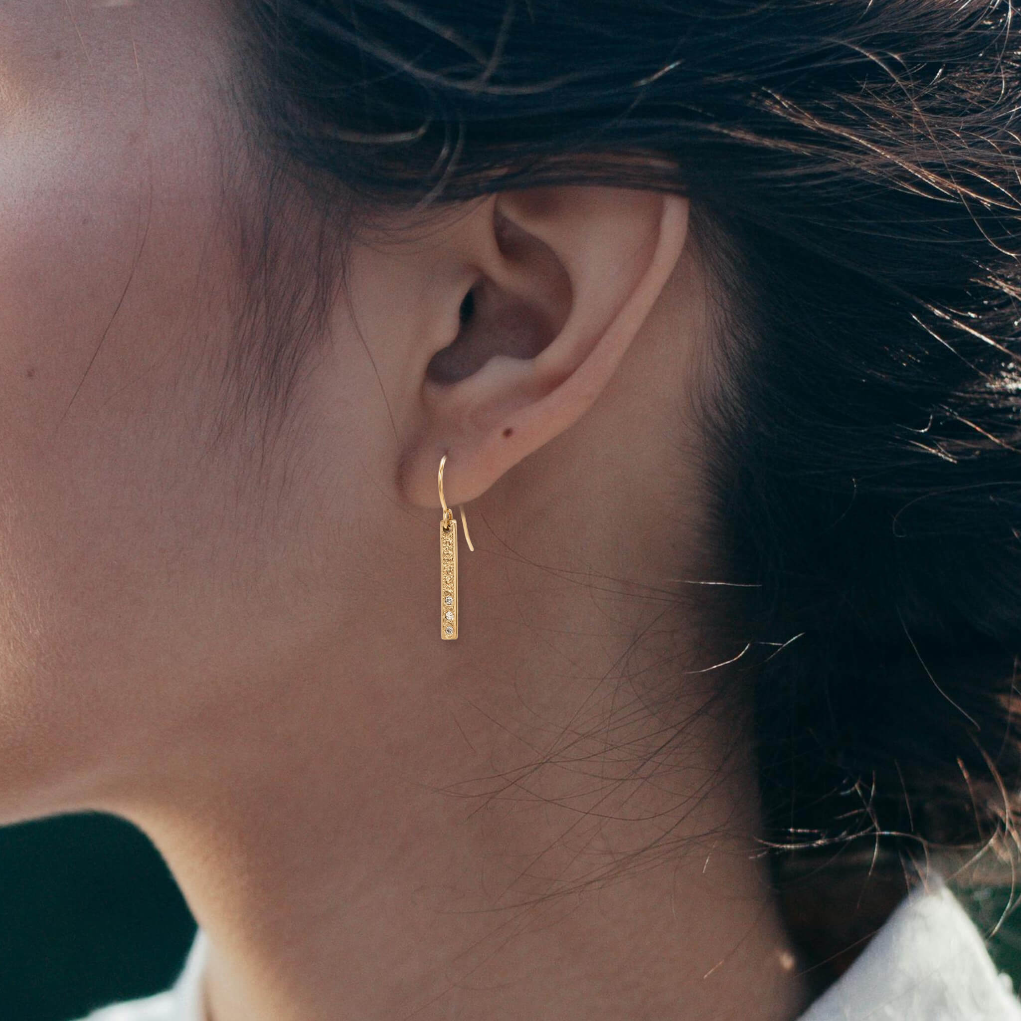 Gilded Light Droplets - Earrings