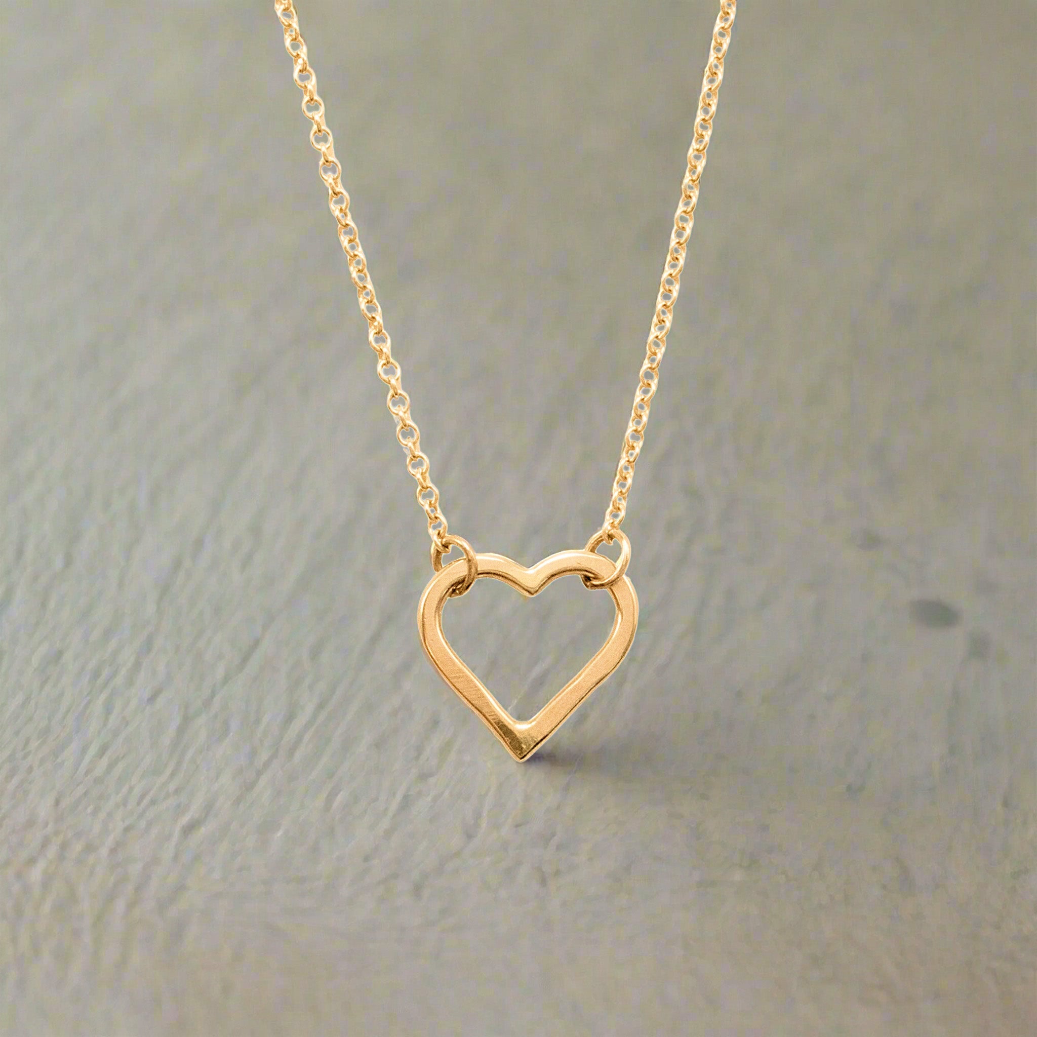 Heartline Gold Necklace - Necklaces