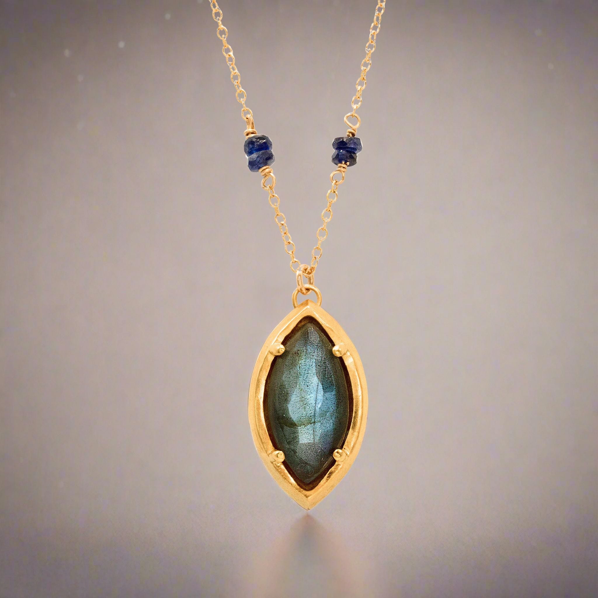 Labradorite Marquise Necklace - Necklaces