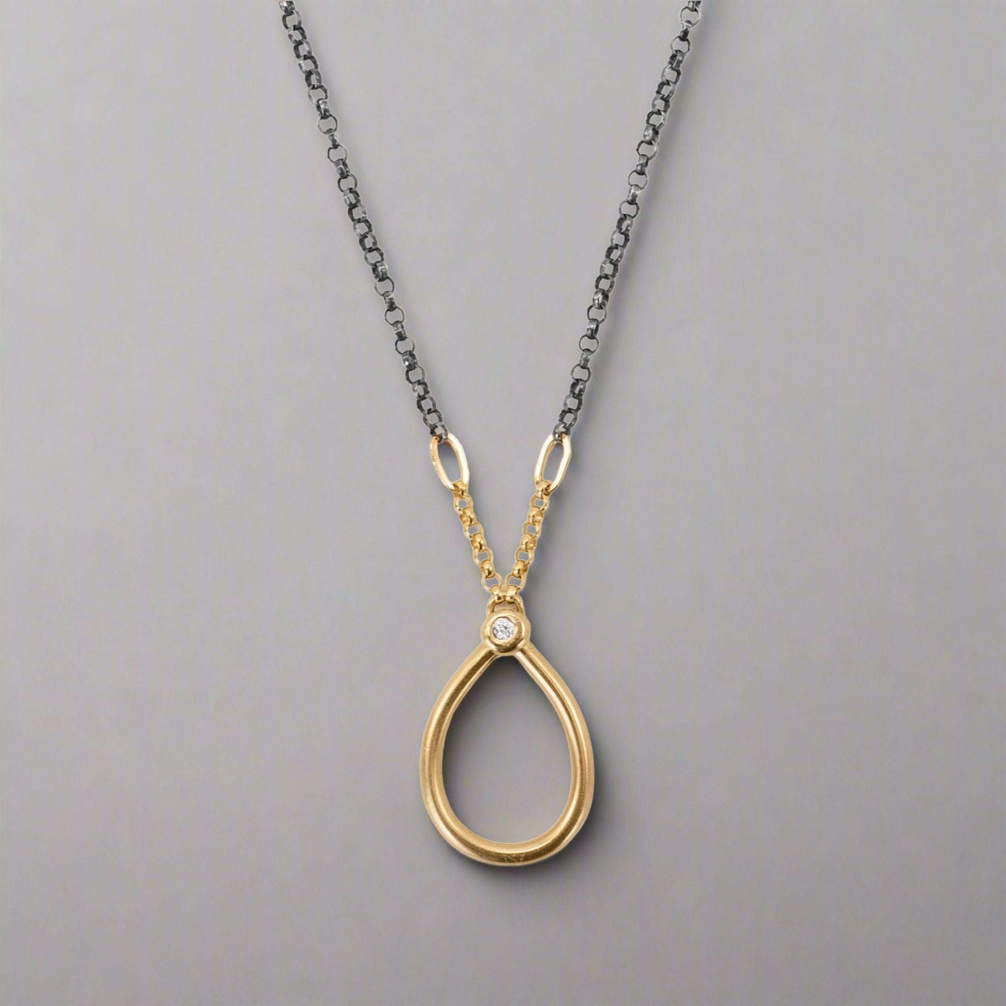 Minimal Diamond Teardrop Necklace - Necklaces