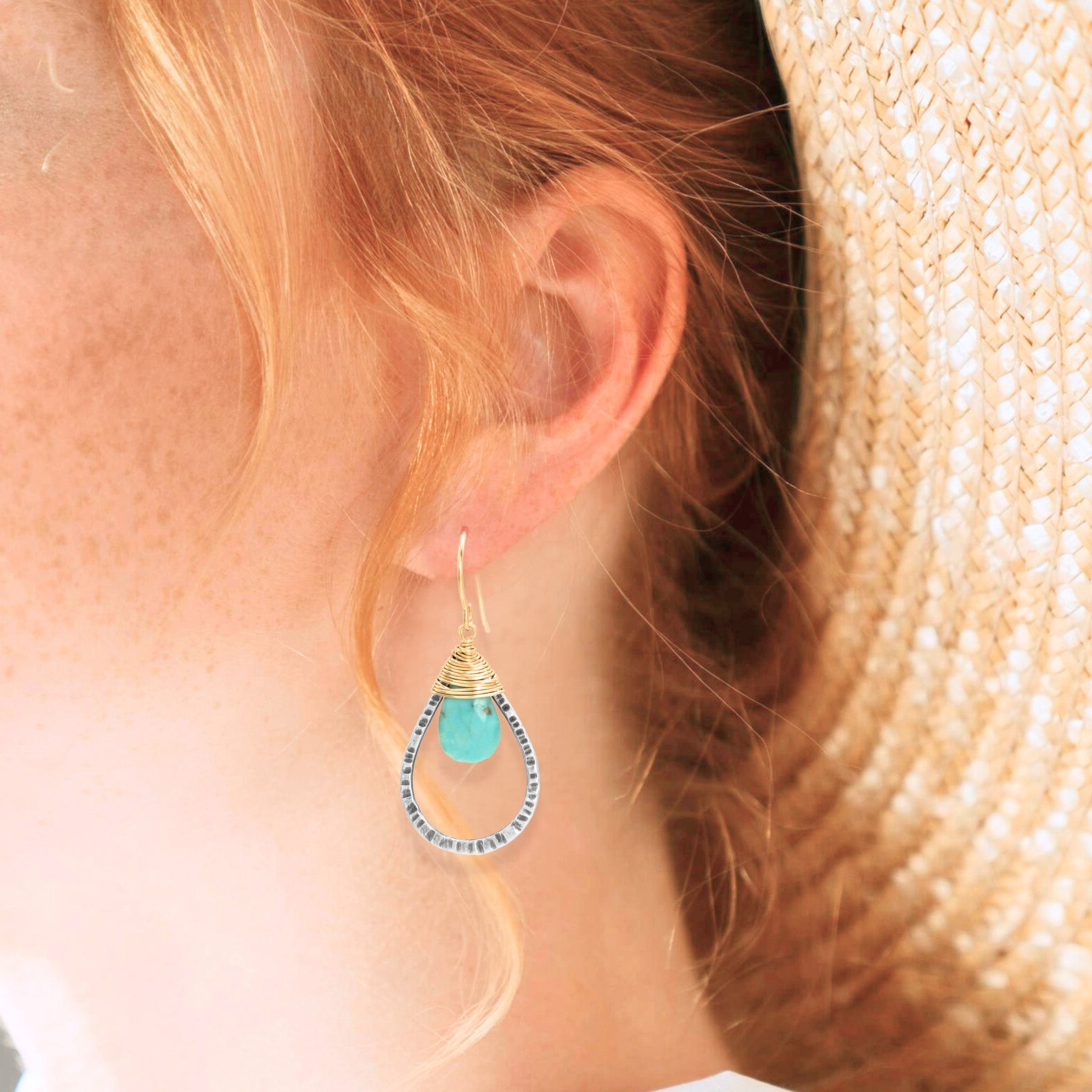 Silver And Sky Earring -