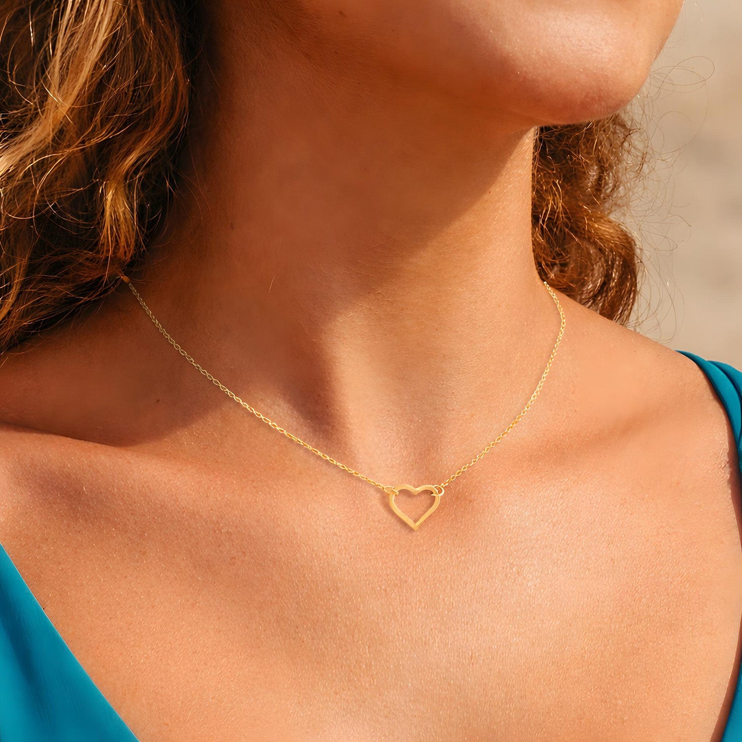 Elegant Gold Heart Pendant Necklace – Handcrafted in Philadelphia